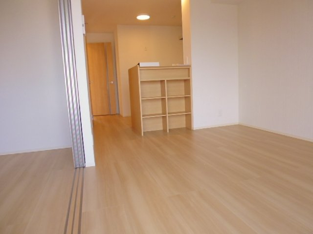 瀬戸内ハウジングの居間・リビング