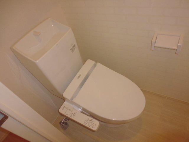 瀬戸内ハウジングのトイレ|温水洗浄便座