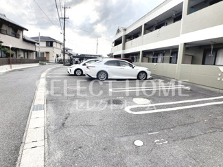 【駐車場】 | 駐車場完備です