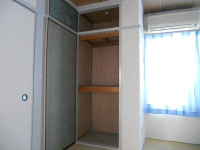 コーポ御前の収納|押入れ