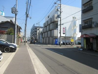コーポ御前の周辺|前面道路