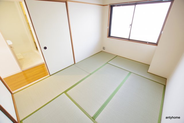ライフステージ新大阪　仲介手数料無料の和室