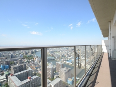 荒川区南千住４丁目の賃貸マンションのバルコニー
