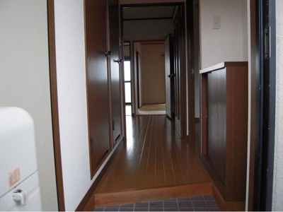 【玄関】 | ラ・フォーレ峯 | きれいな玄関です