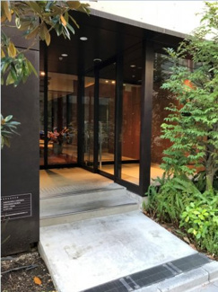 【その他共用部分】 | HAMACHO APARTMENTS　住居側エントランス