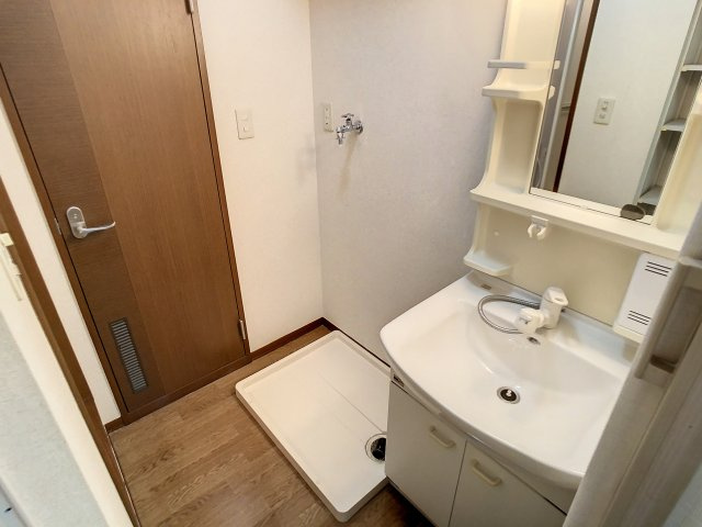 サンプレイスほなみの洗面所|使いやすい洗面所です