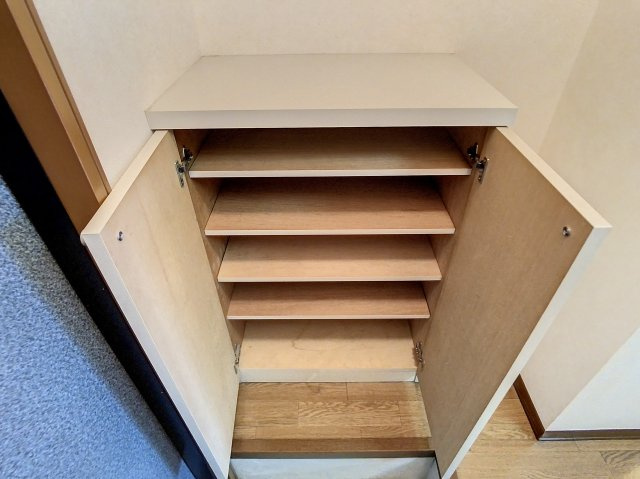 サンプレイスほなみの玄関