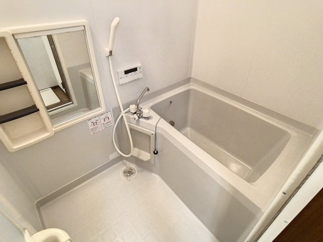 サンプレイスほなみの浴室|ゆったり過ごせるお風呂です