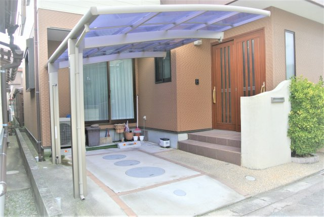 柳川市中古住宅の駐車場