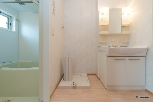 ロジュマン　デラッセの洗面所|洗面・脱衣　シャンプードレッサー付き。