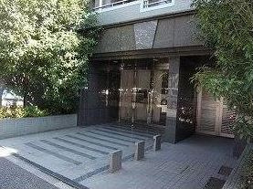 アーバンクリスタル九段下のエントランス|アーバンクリスタル九段下