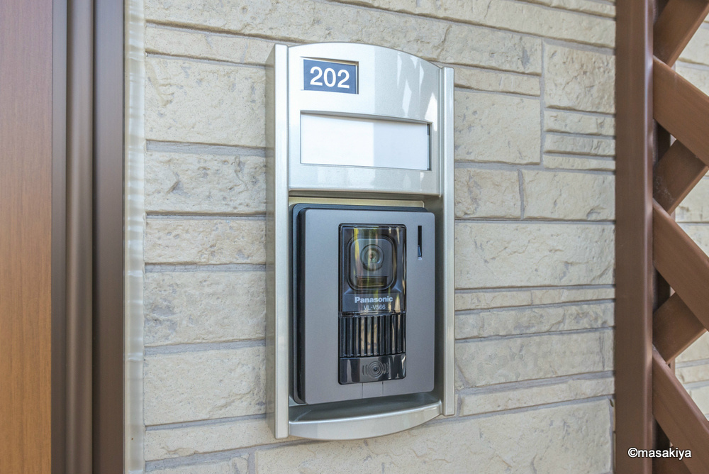 コッティ・ハーモニーのエントランス|TVインターホン