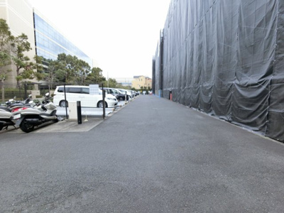 【駐車場】 | ネオマイムサザンステージ | 駐車場です。
お車をお持ちの方も安心です。