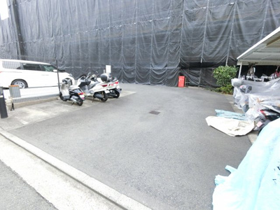【その他共用部分】 | ネオマイムサザンステージ | バイク置場です。
