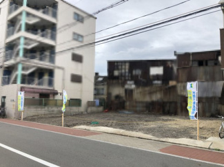 【前面道路含む現地写真】