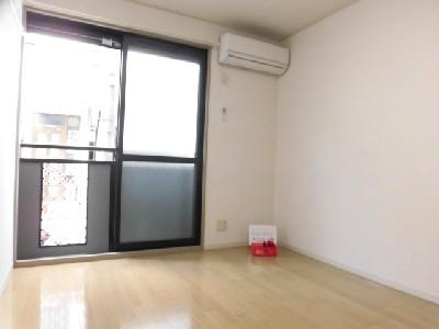 セジュールMAKOTOの居間・リビング|洋室