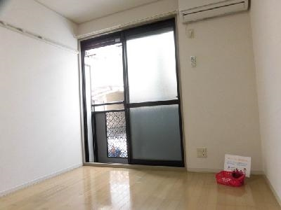 セジュールMAKOTOの居間・リビング|洋室