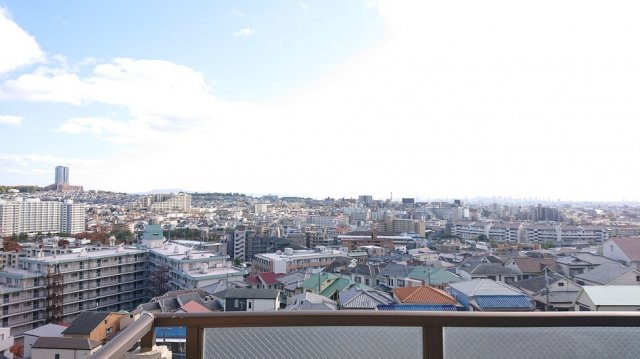 サンロイヤル箕面コスモ 二号館の展望