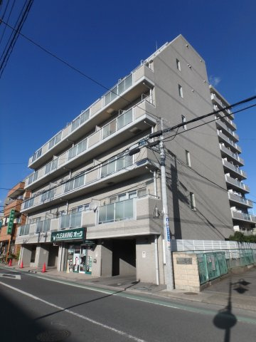 鶴ヶ島駅通りダイカンプラザの外観