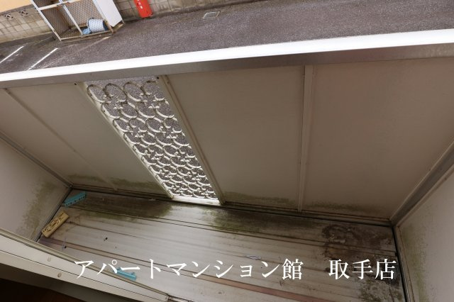 エルディム茂作のバルコニー