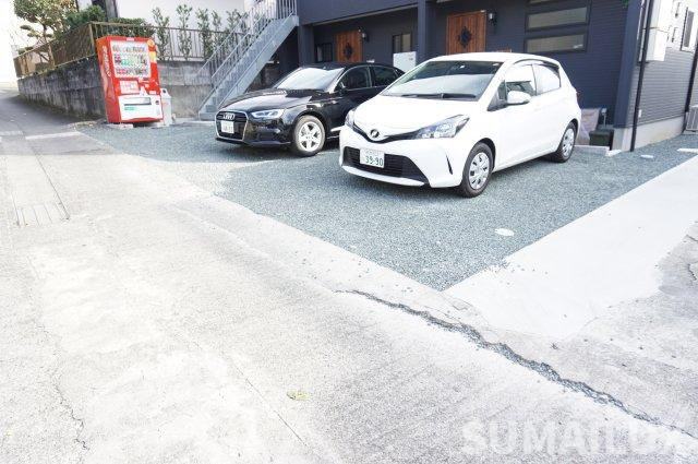 ミ・アリヴィオの駐車場