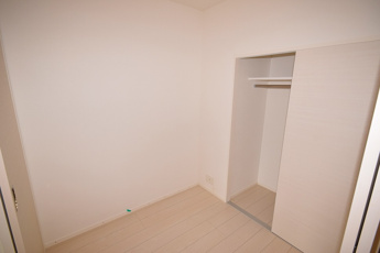 【寝室】 | サービスルーム