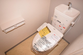 【トイレ】 | シャワートイレは必須です