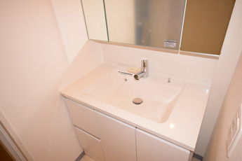 【洗面所】 | 洗髪洗面化粧台で朝からセットも楽