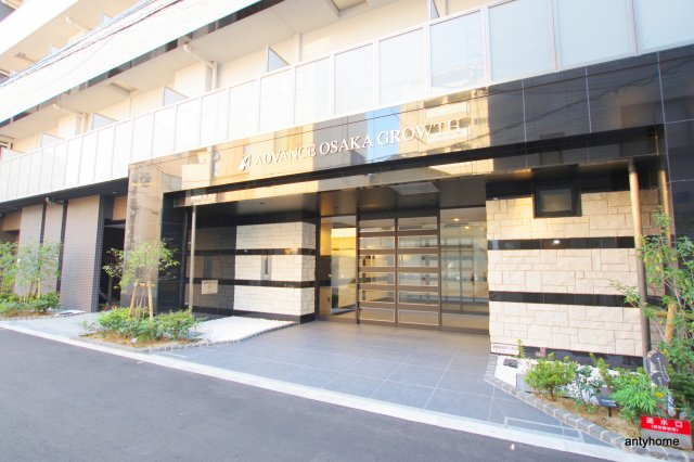 アドバンス大阪グロウス　仲介手数料無料のエントランス