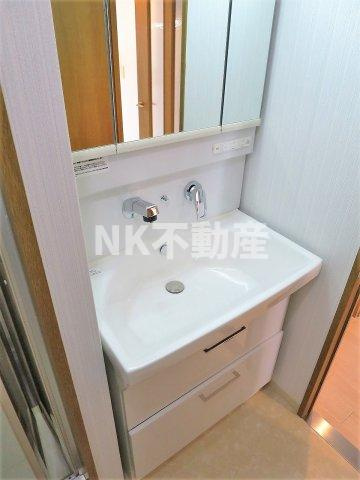 【洗面所】 | カサ・ルシェロ（布施賃貸） | 洗面所です