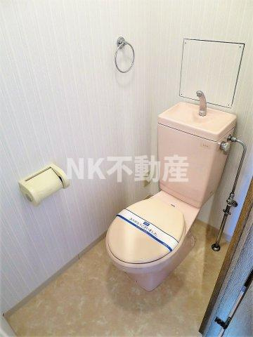 【トイレ】 | カサ・ルシェロ（布施賃貸） | 落ち着いた色調のトイレです