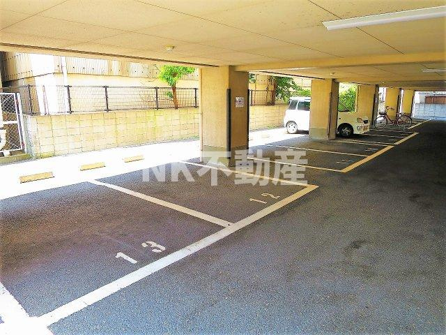 【駐車場】 | カサ・ルシェロ（布施賃貸） | 駐車場完備です