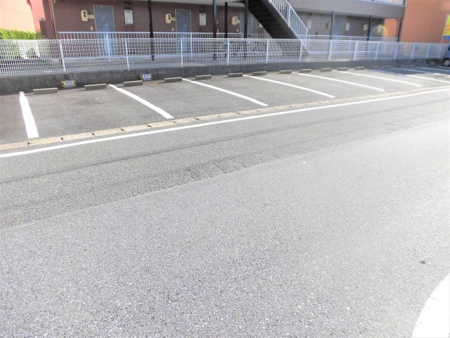 グリーンハウスの駐車場