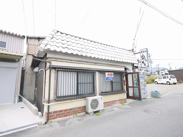 南京終町貸店舗兼住宅の外観