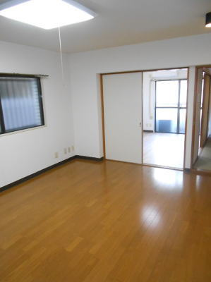 【居間・リビング】 | エンジュリー中野