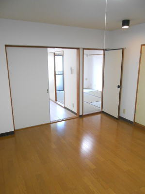 【居間・リビング】 | エンジュリー中野