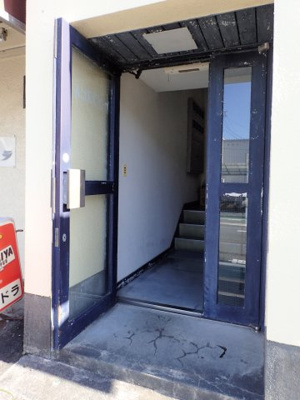 【エントランス】 | 葵区研屋町　h・テラスビル 3階角部屋