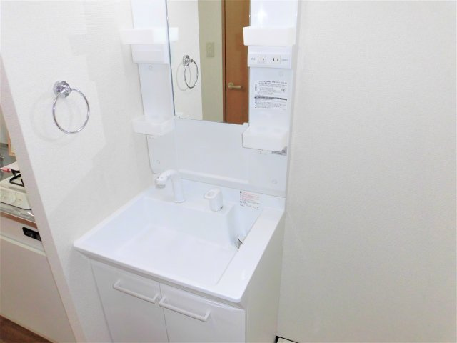 コモハウスARUGOの独立洗面台