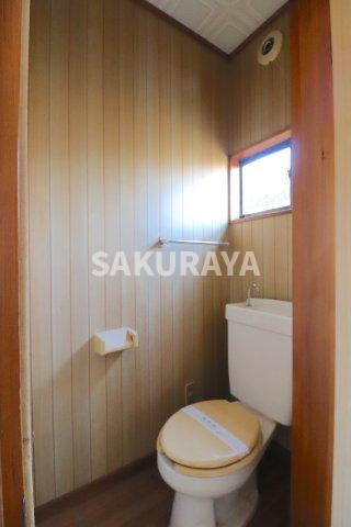 根岸方貸家Ｄ（福居町）のトイレ|2024年1月撮影。