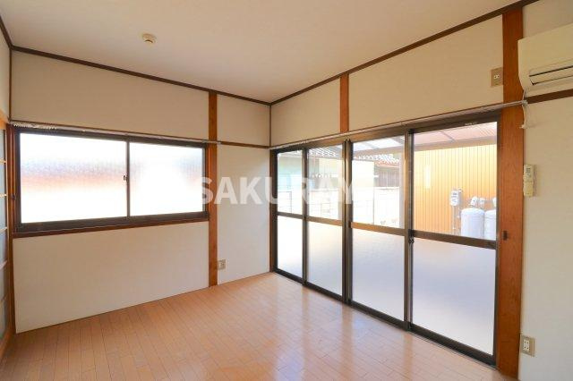 根岸方貸家Ｄ（福居町）の洋室|2024年1月撮影。