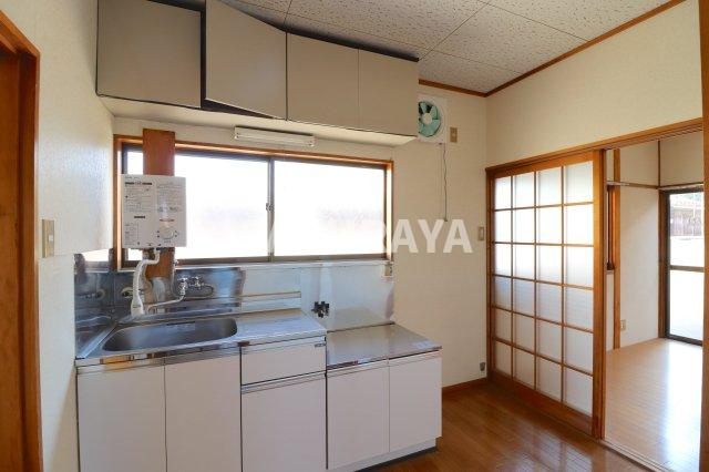 根岸方貸家Ｄ（福居町）のキッチン|2024年1月撮影。