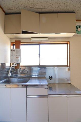 根岸方貸家Ｄ（福居町）のキッチン|2024年1月撮影。