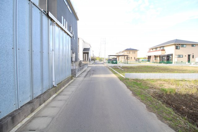 川越市上寺山　建築条件なし売地　東武東上線『川越駅』バス16分　【山田小学区】の前面道路含む現地写真