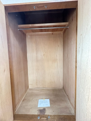 【収納】 | ヴィラ勝田橋 | 洋室6帖のお部屋にあるクローゼットです♪お洋服もしわにならず、キレイに収納できます☆