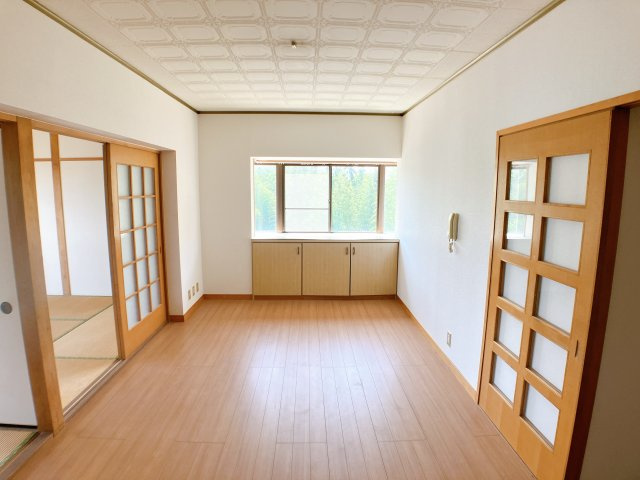 サンヒルズ高山の居間・リビング