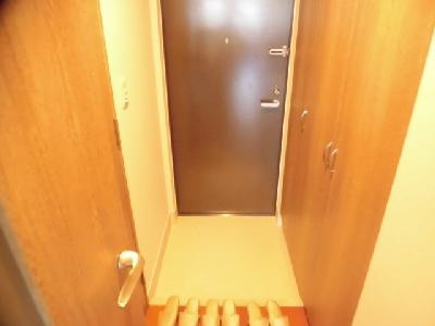 SIL・ELA御所南（シルエラ御所南）の玄関