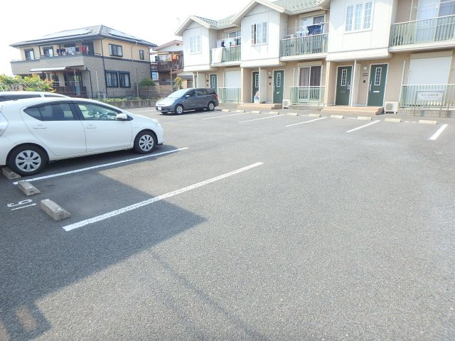 サニーヒルズEの駐車場|人気の積水ハウス施工『シャーメゾン』