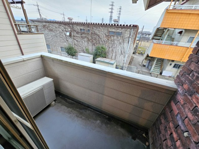 【バルコニー】 | 筑西市乙中古戸建【デザイン住宅】 | お洗濯にも便利なバルコニー付き