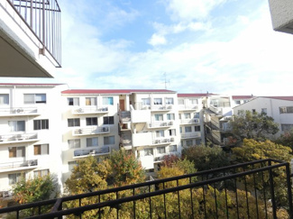 【展望】 | 物件からの眺望です。
緑が多く落ち着きます。