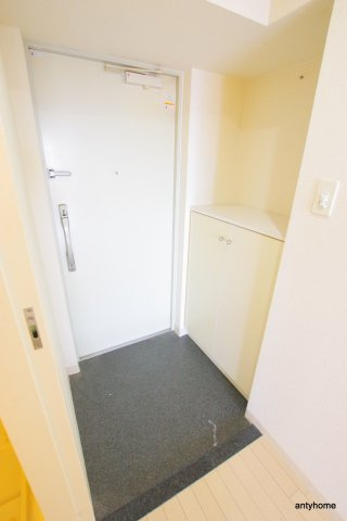 アーバネス淀川　仲介手数料無料の玄関